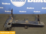 Кронштейн крепления крыла правого